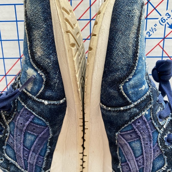 🔥 1 of 1 ASICS Denim bleach Destroyed Shoes 9 🔥 - Picture 9 of 12